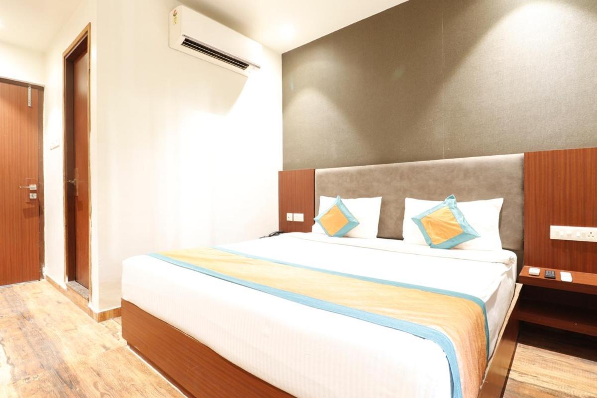 Hotel Yatri Nagpur Exterior photo